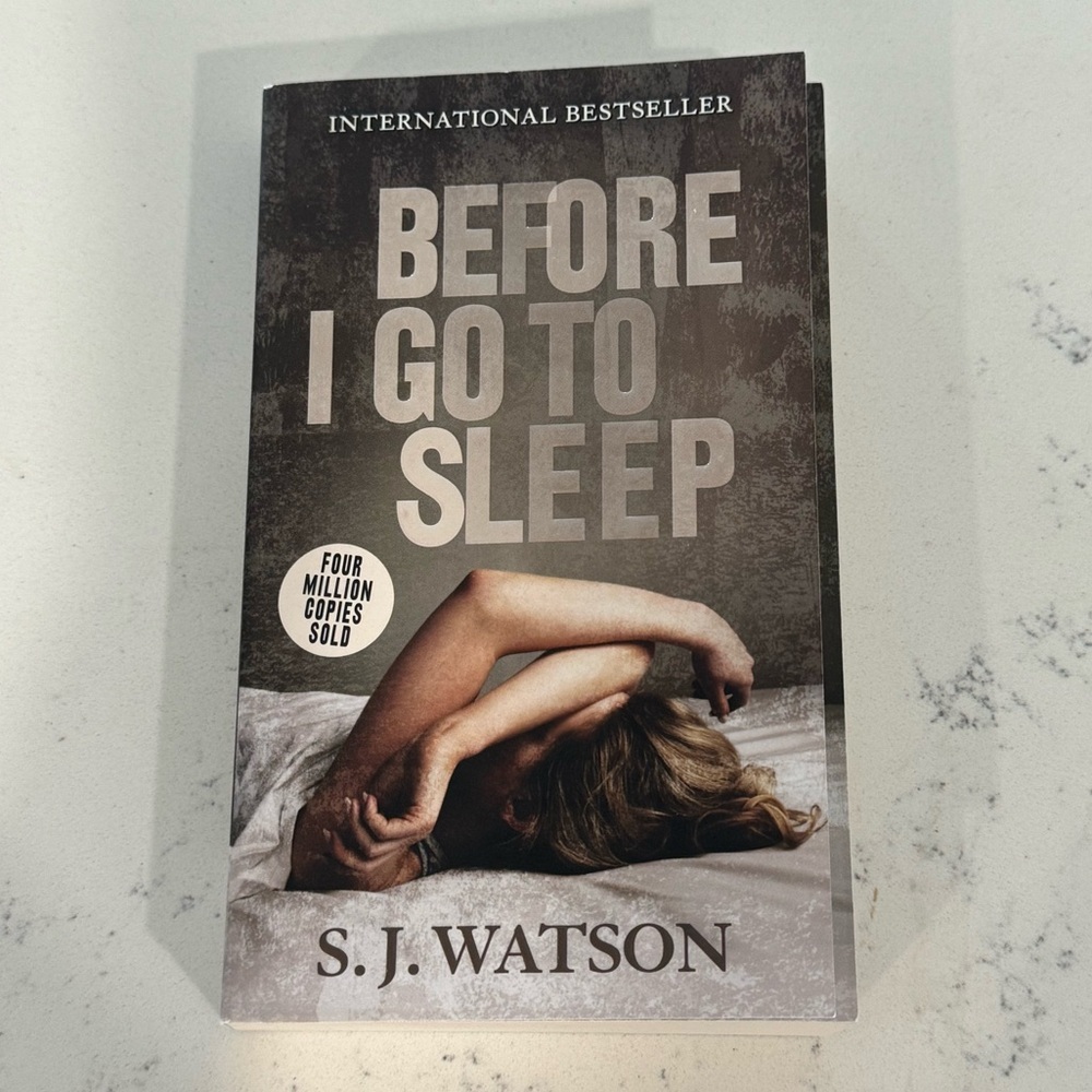 S.J. Watson Before I Go To Sleep book